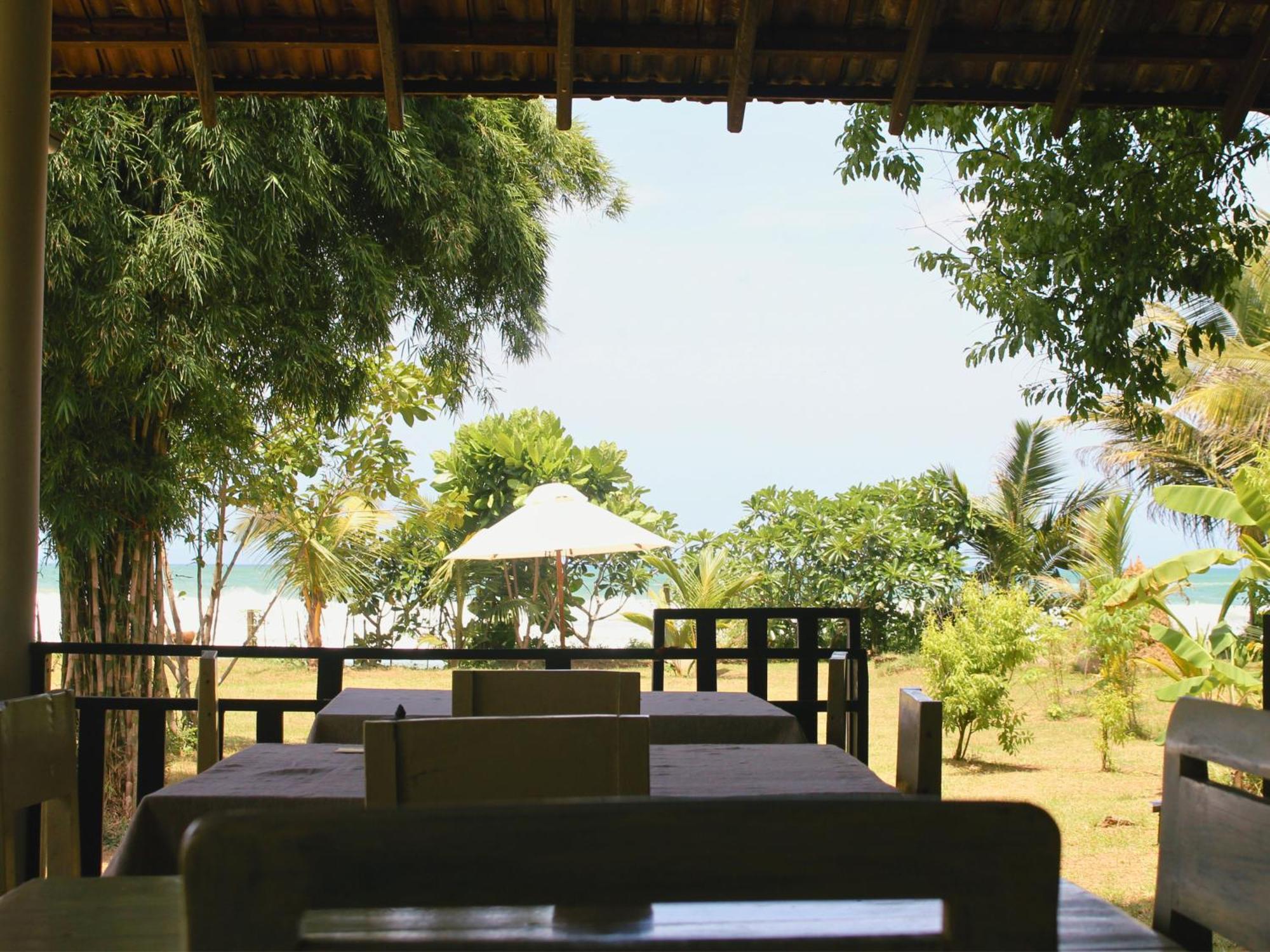 Calma - Surf, Yoga & Coffee On A Private Beach Dikwella Eksteriør bilde